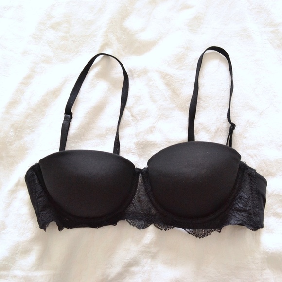 CALVIN KLEIN Black strapless baclonette lace bra 30D - Picture 2 of 2